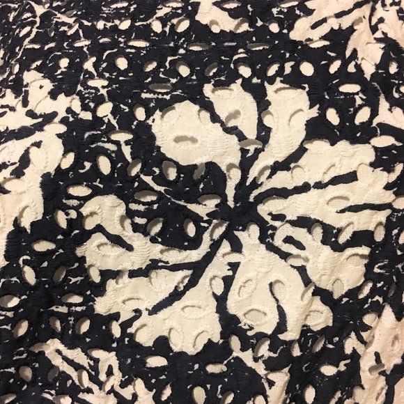 BEIGE BY ECI Blue & White Cotton Eyelet Dress - Picture 10 of 12